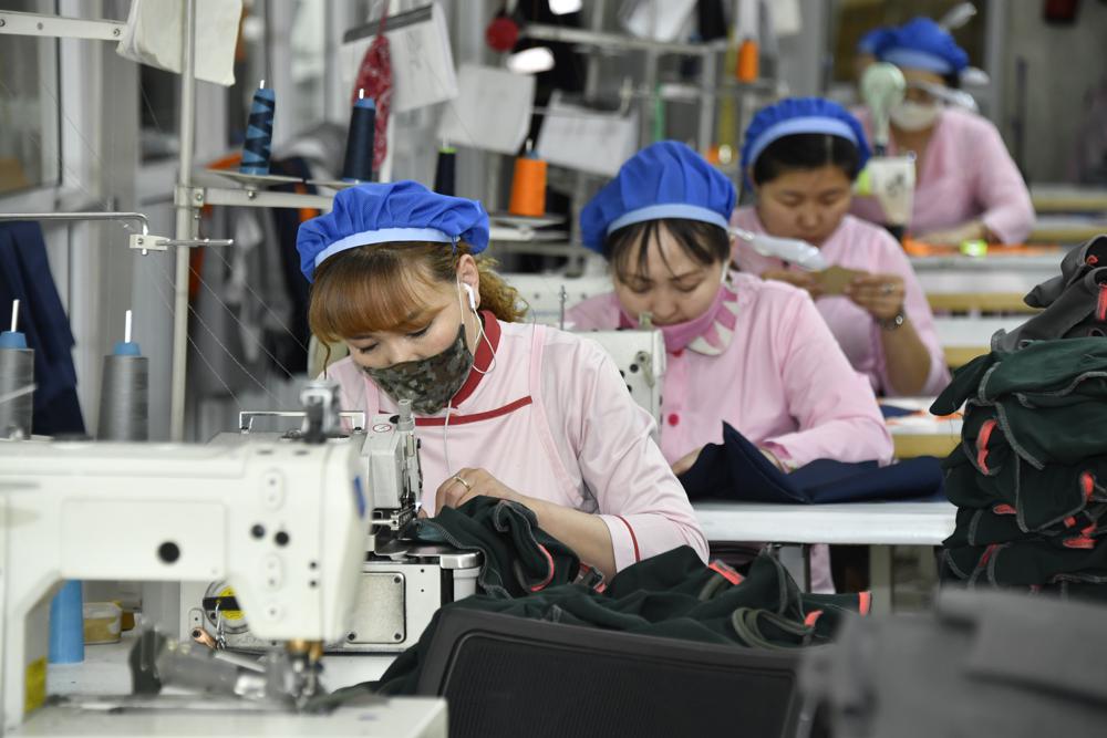 Оёдлын цех 5.3 тэрбум төгрөгийн баяжмалын уут үйлдвэрлэжээ