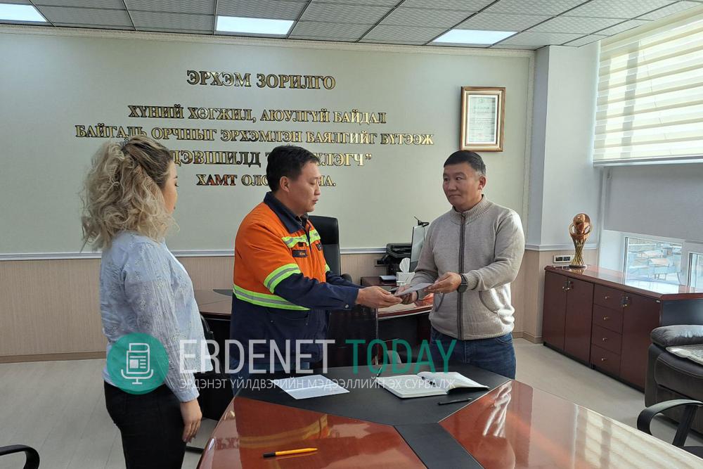 “Залгамж” хөтөлбөрийн ажиллагсад батламж гардав