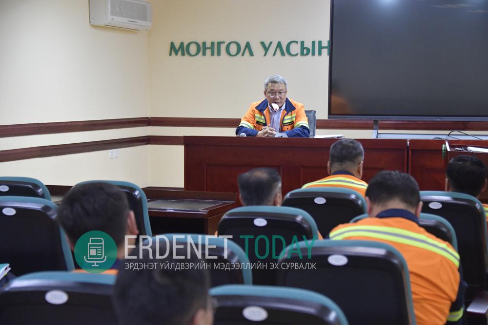 Үйлдвэрлэлийн үндсэн бодлогын газар, хэлтсүүд аюулгүй, найдвартай ажиллагаанд “тархи” болж ажиллахыг даалгалаа
