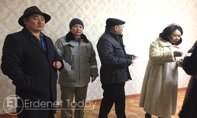 Гурван ихрийн гэр бүл шинэ байрандаа төвхнөлөө