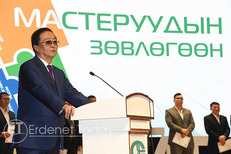 Эрдэнэтийн мастерууд манлайлах хүчээ нэгтгэж байна