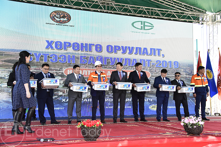 Ирээдүйн инженерүүддээ сургалтын төхөөрөмж бэлэглэлээ